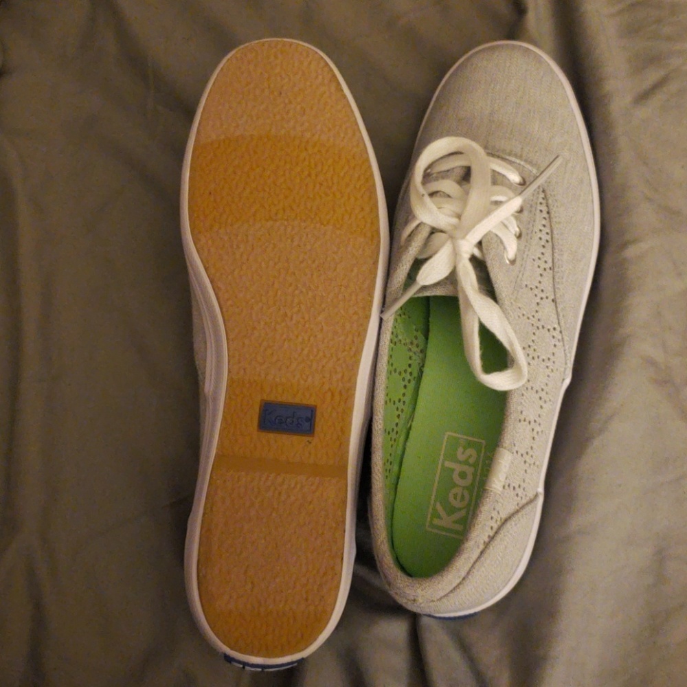 Gray keds